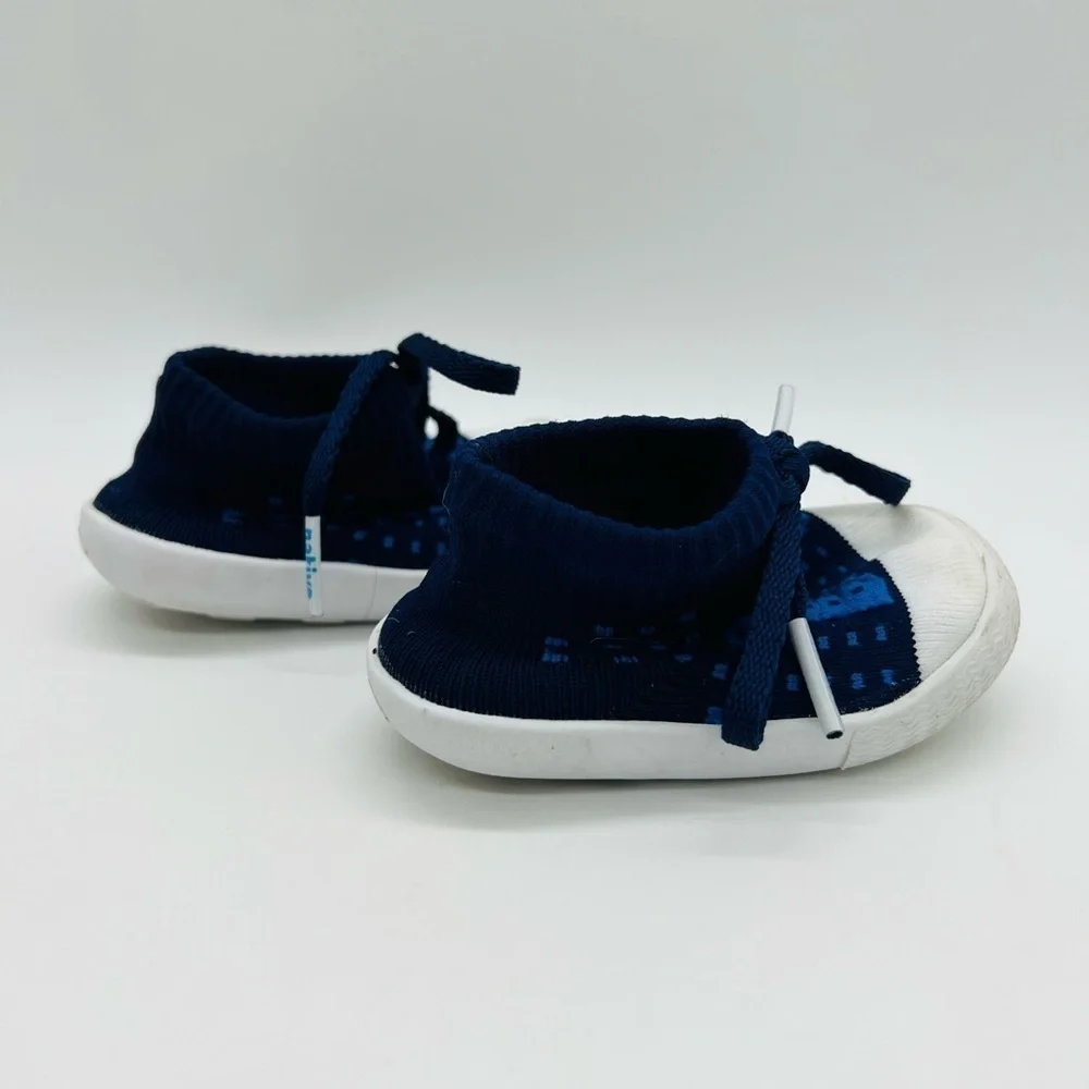 NATIVE WATER SHOES - ESTIMATED SIZE CHILD 2 - Navy